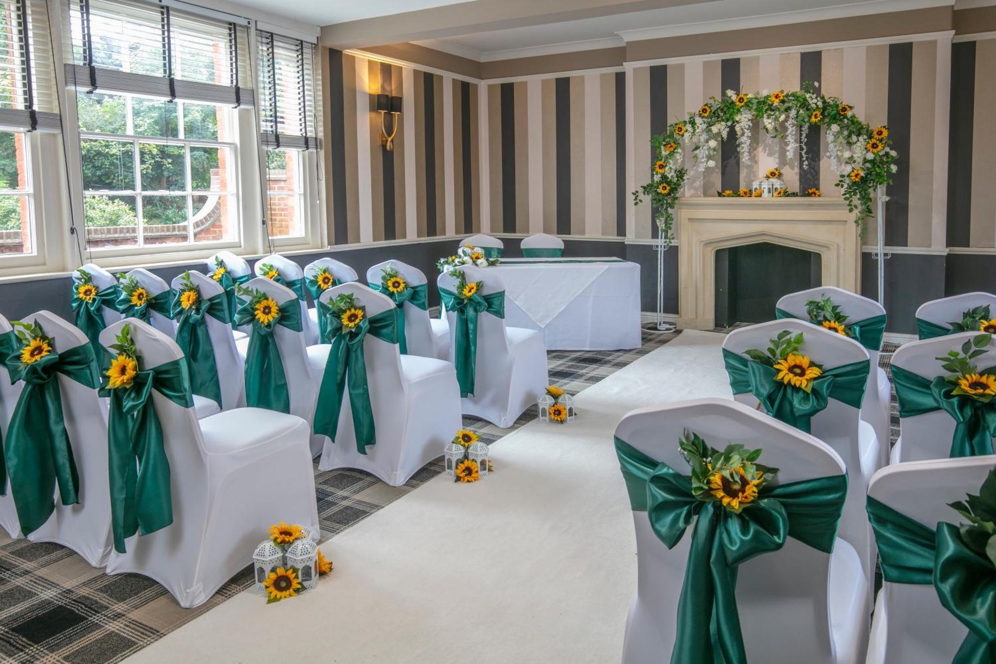 מילטון קינס Best Western Moore Place Hotel מראה חיצוני תמונה