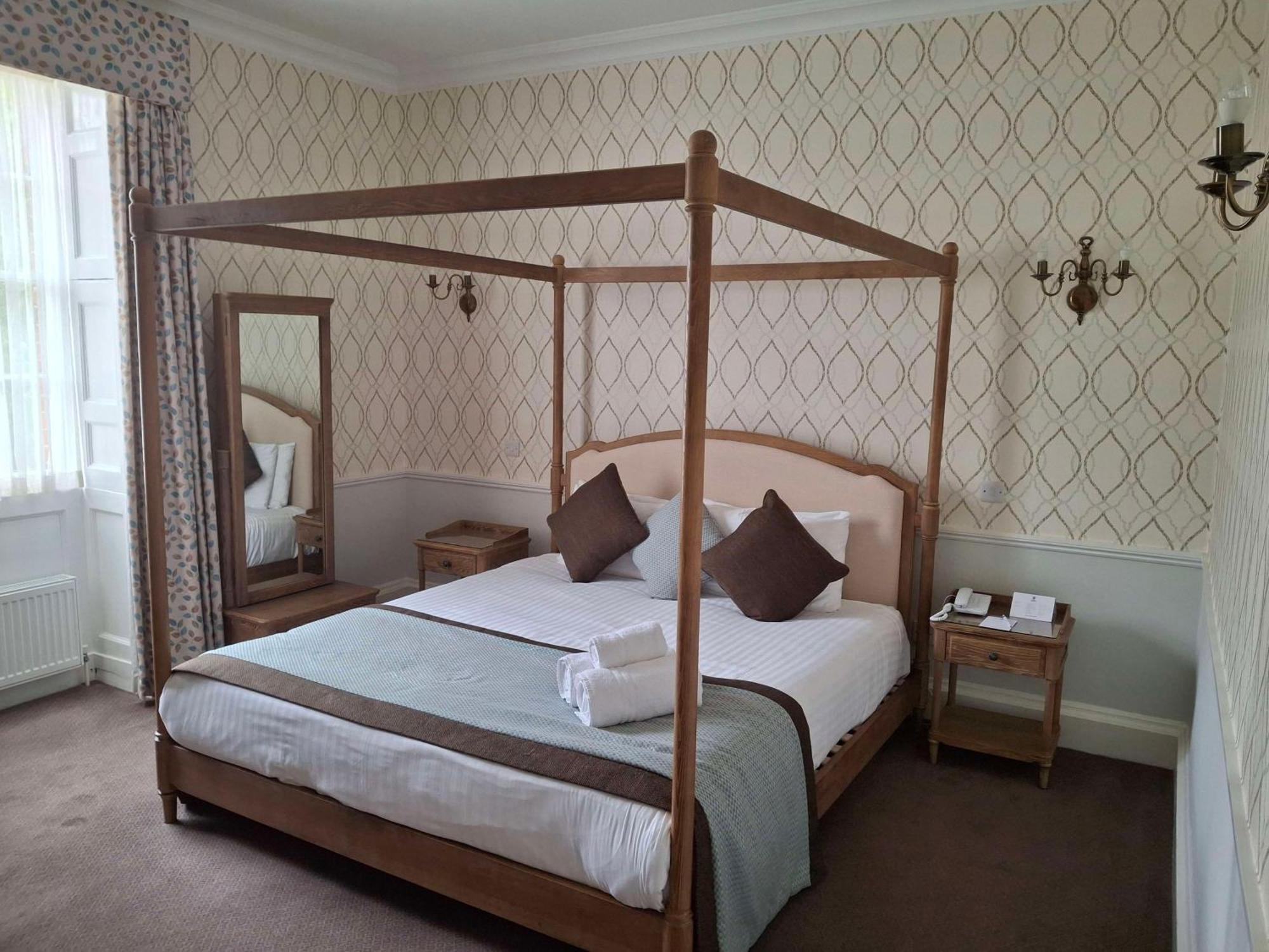 מילטון קינס Best Western Moore Place Hotel מראה חיצוני תמונה
