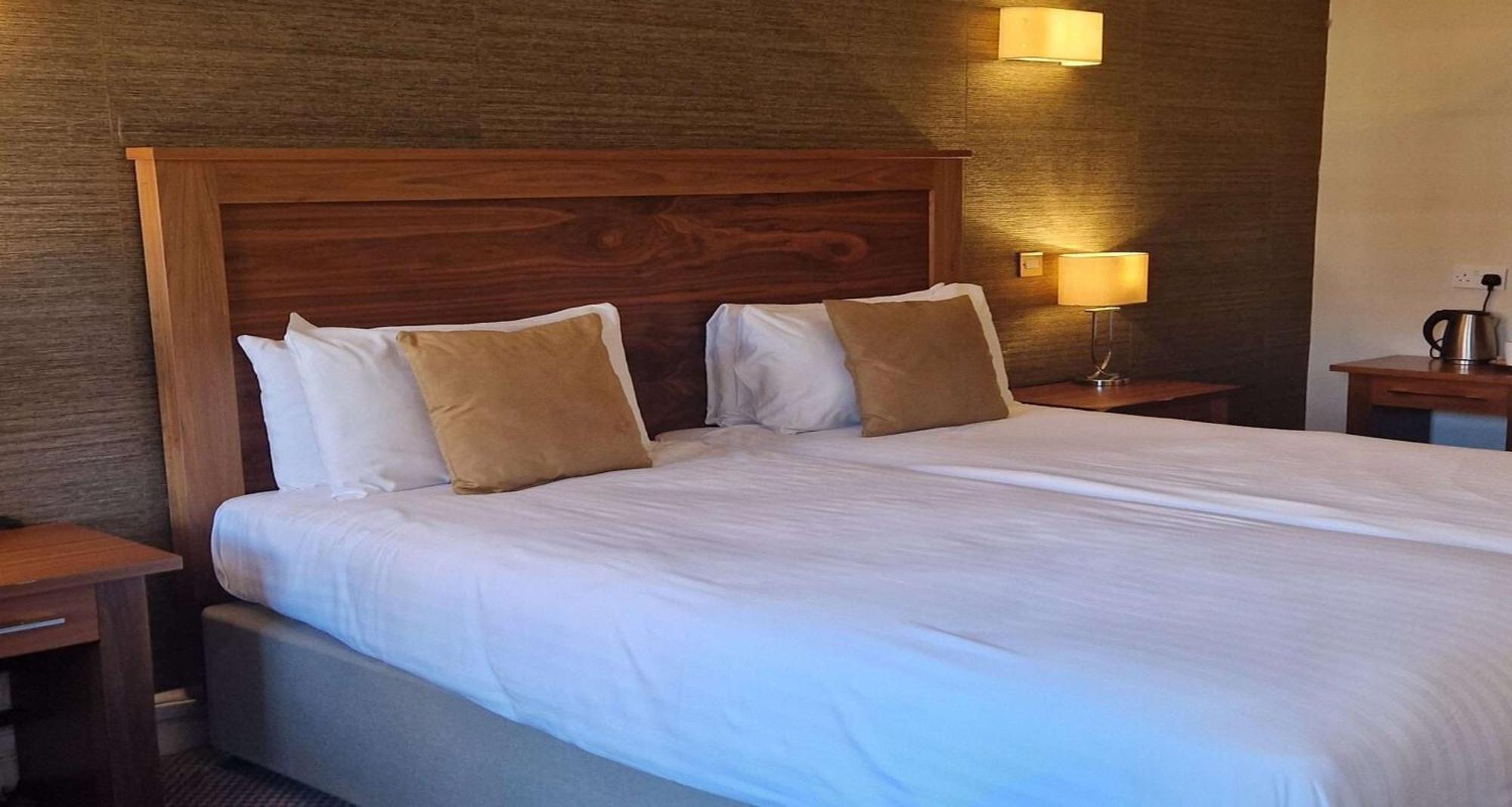 מילטון קינס Best Western Moore Place Hotel מראה חיצוני תמונה